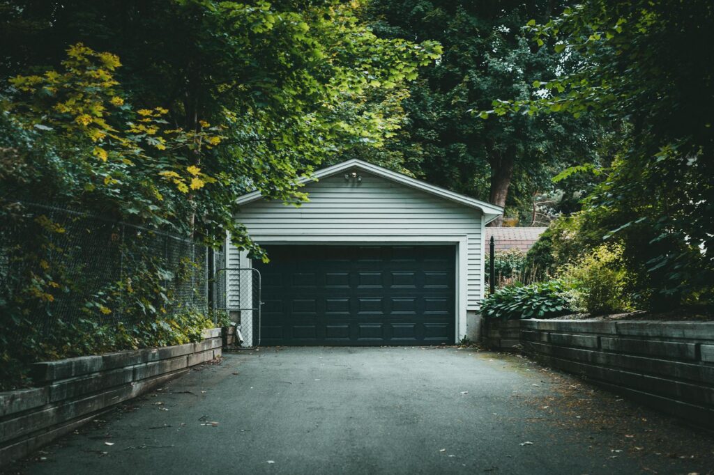 detached garage electrical: subpanel size and wire - Detached Garage Electrical: Subpanel Size and Wire Run Guide